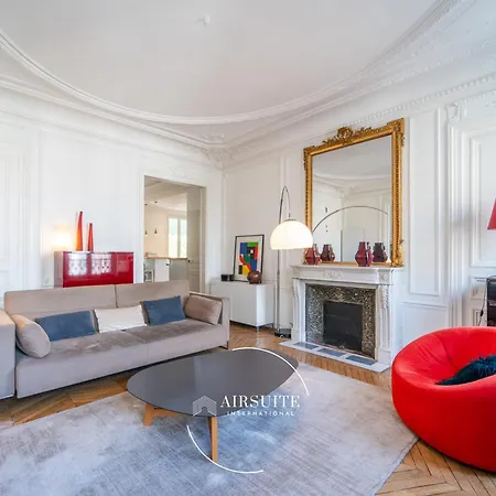 Apartment Luxury Etoile Elegance 3br By Airsuite *